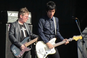 ZANI&#039;s Video of The Week - Johnny Marr &amp; Andy Rourke Reunited (Brazil April 2014)